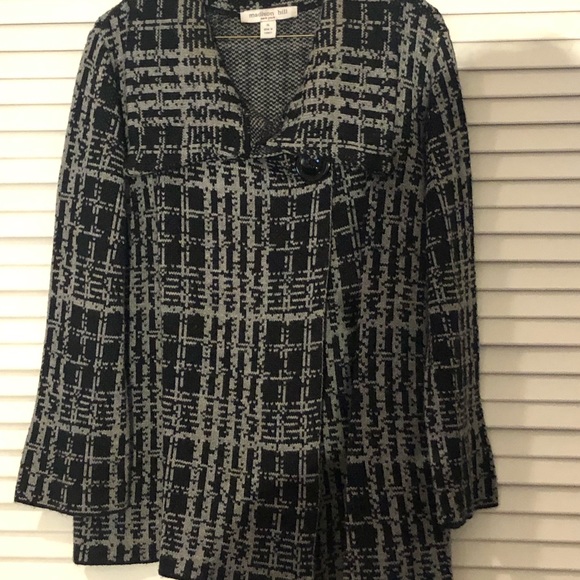 Sweater - Picture 2 of 4